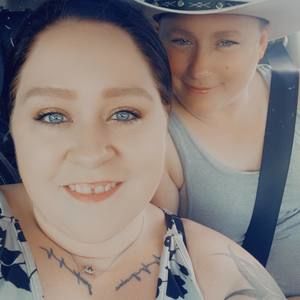 Meet your Posher, Hayley